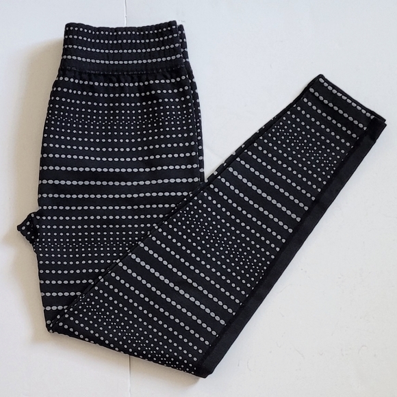 Textured Leggings - Picture 5 of 10